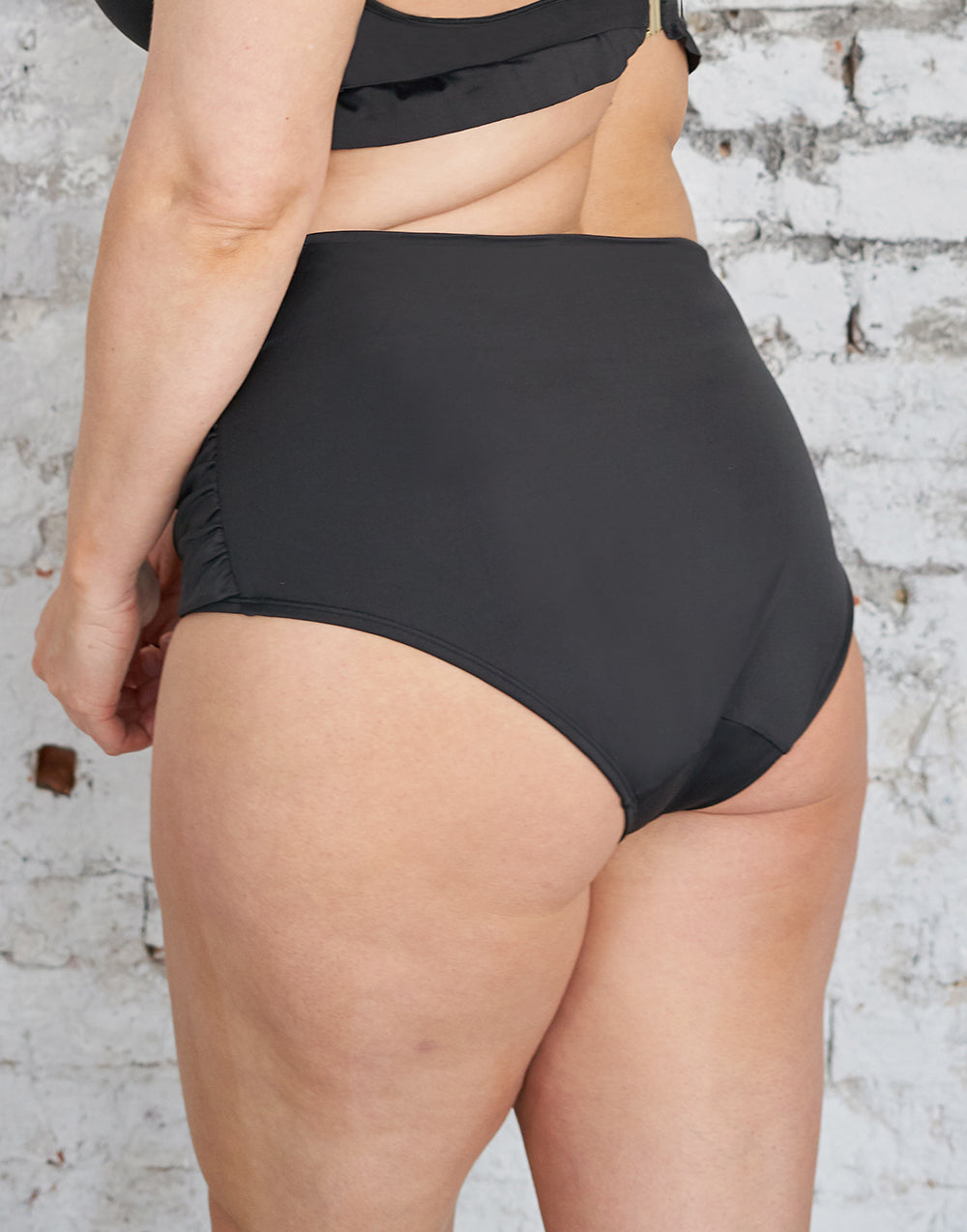 sugarshape-valencia-bikini-high-waist-panty-schwarz-raffung image 2