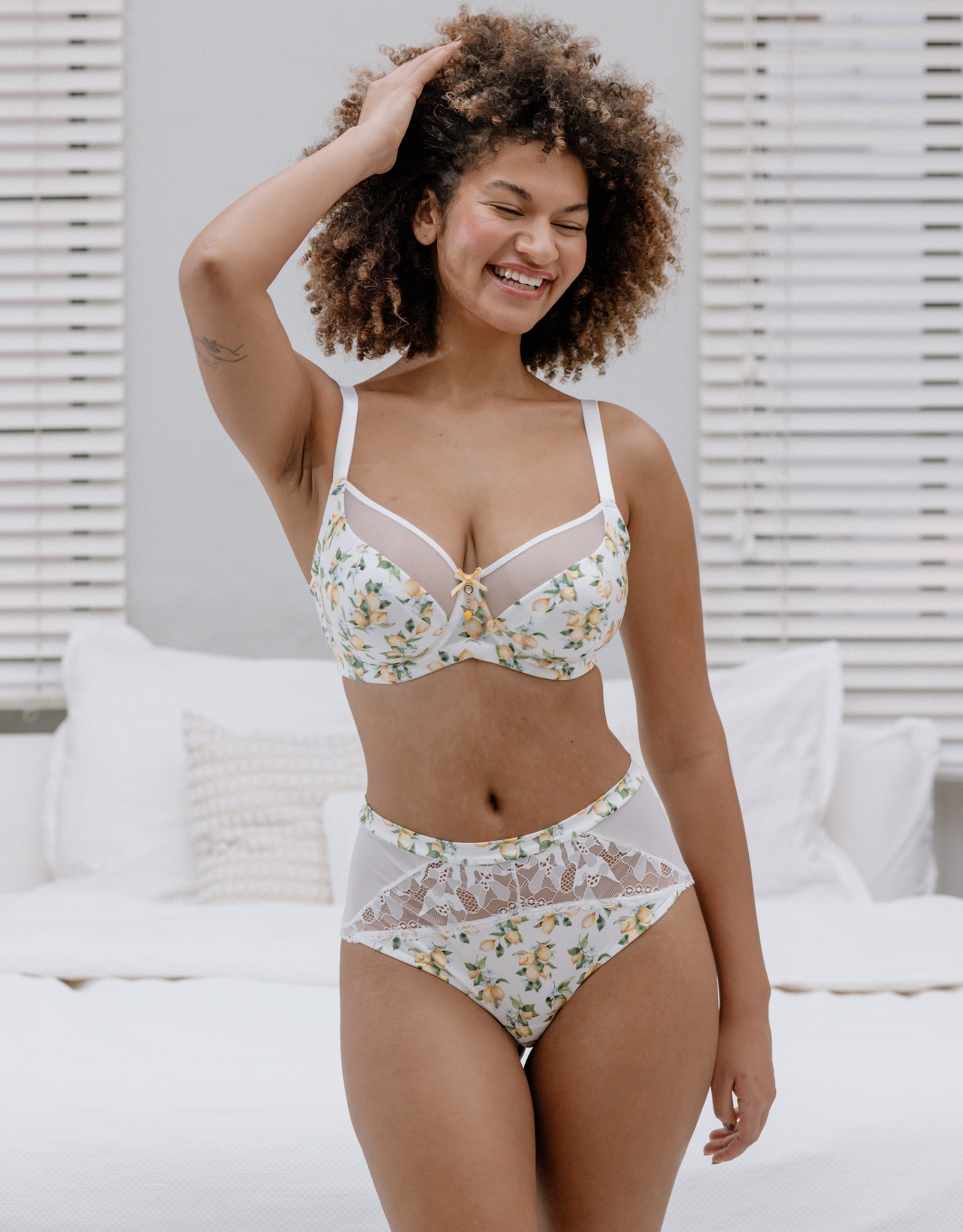 sugarshape-gracy-lemon-high-string-gelb-zitronenprint image 3