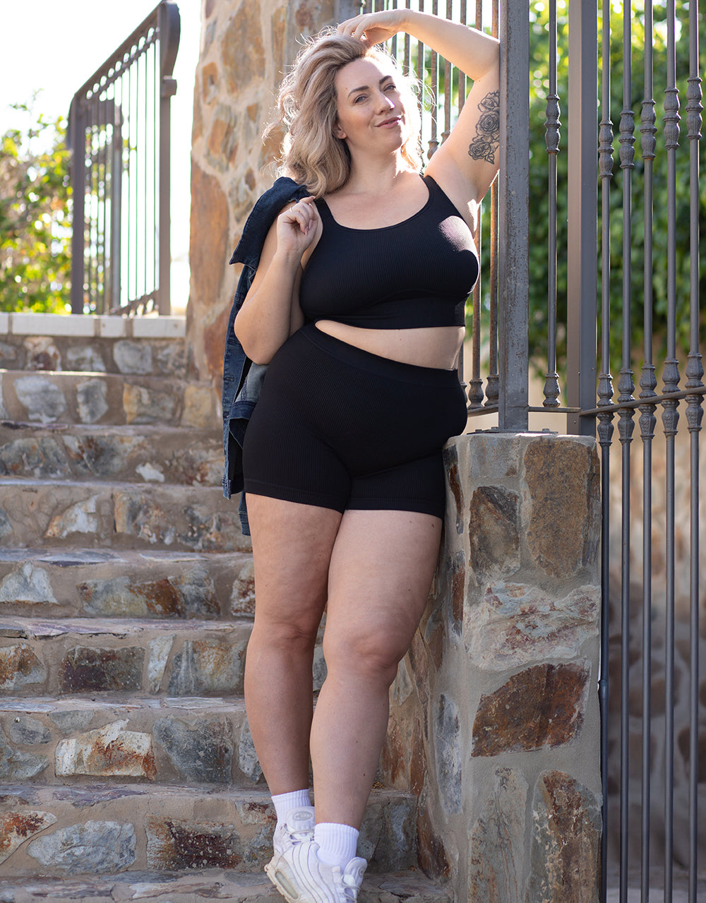 sugarshape-freeda-high-waist-shorts-2er-black-taupe-ripp image 7