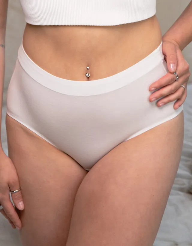 sugarshape-cozy-high-panty-ivory-modal-highwaist image 1