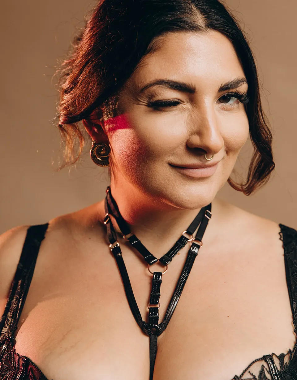 sugarshape-my-pleasure-choker-schwarz-lack-mit-rosegold image 1