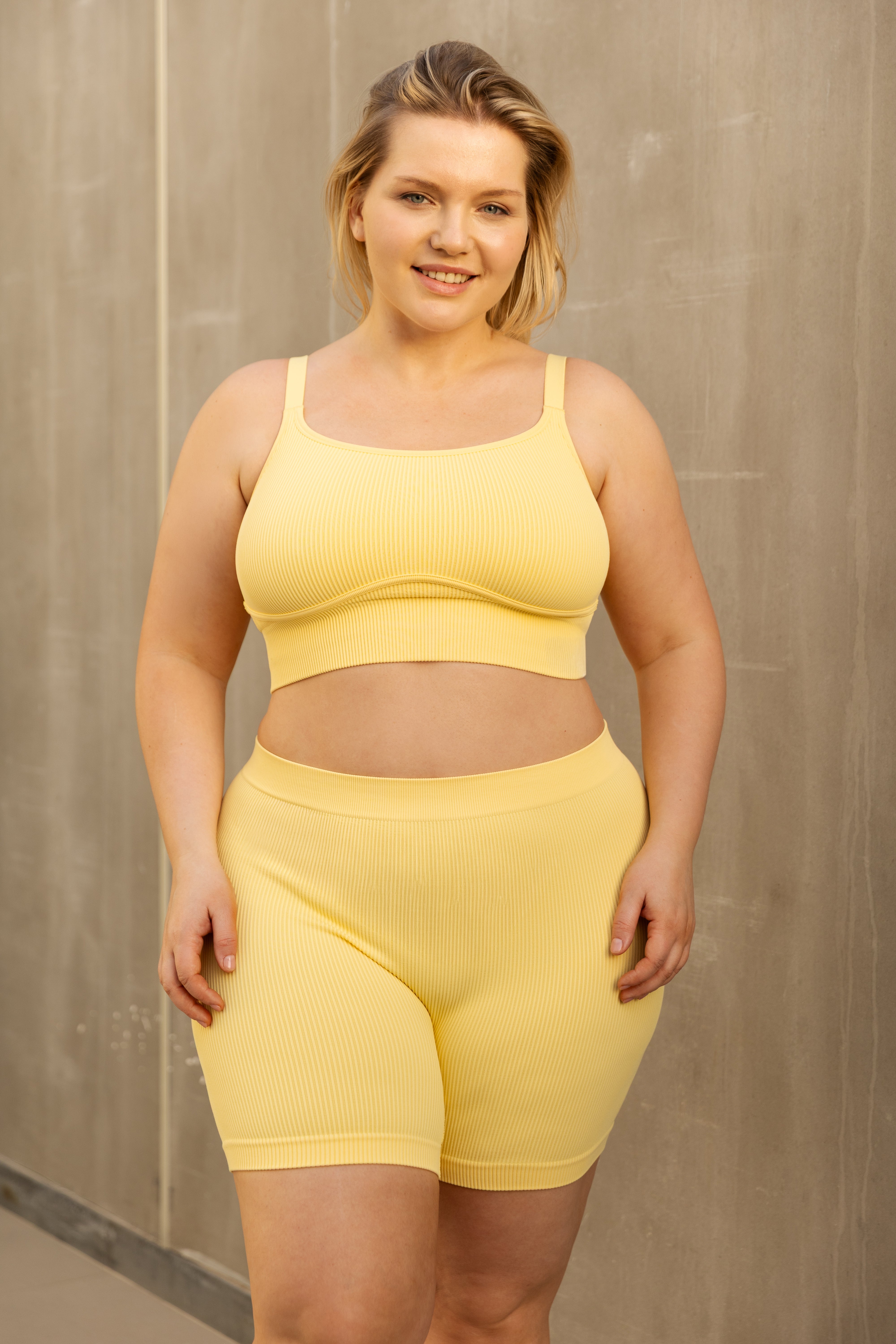sugarshape-freeda-high-waist-shorts-gelb-butter image 5