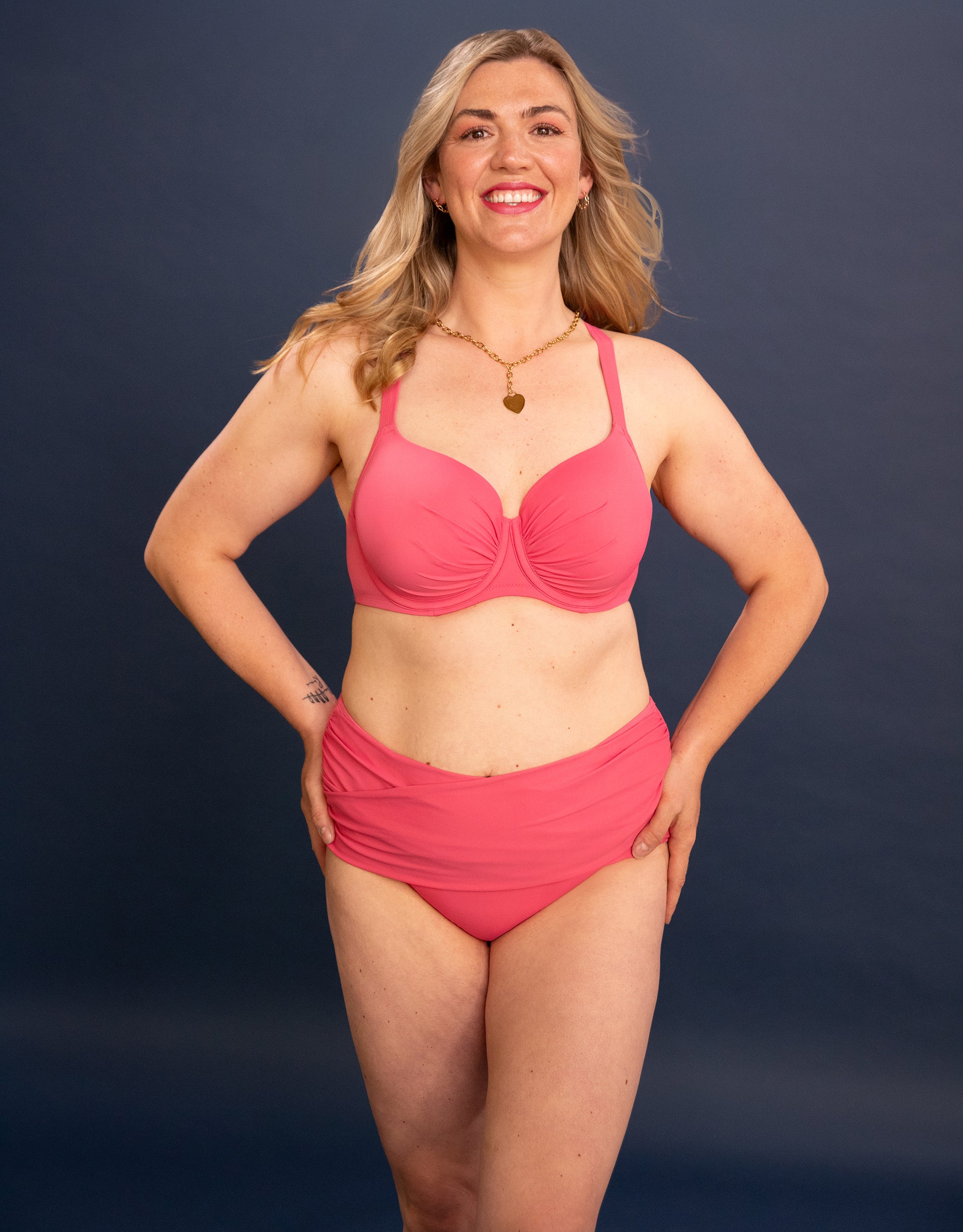 sugarshape-valencia-chic-flamingo-bikini-top-pink-gr-cups image 8
