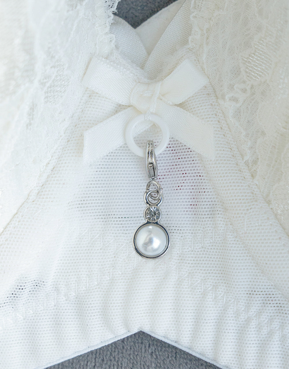 sugarshape-bra-charm-diamond-pearl-bh-schmuck image 2
