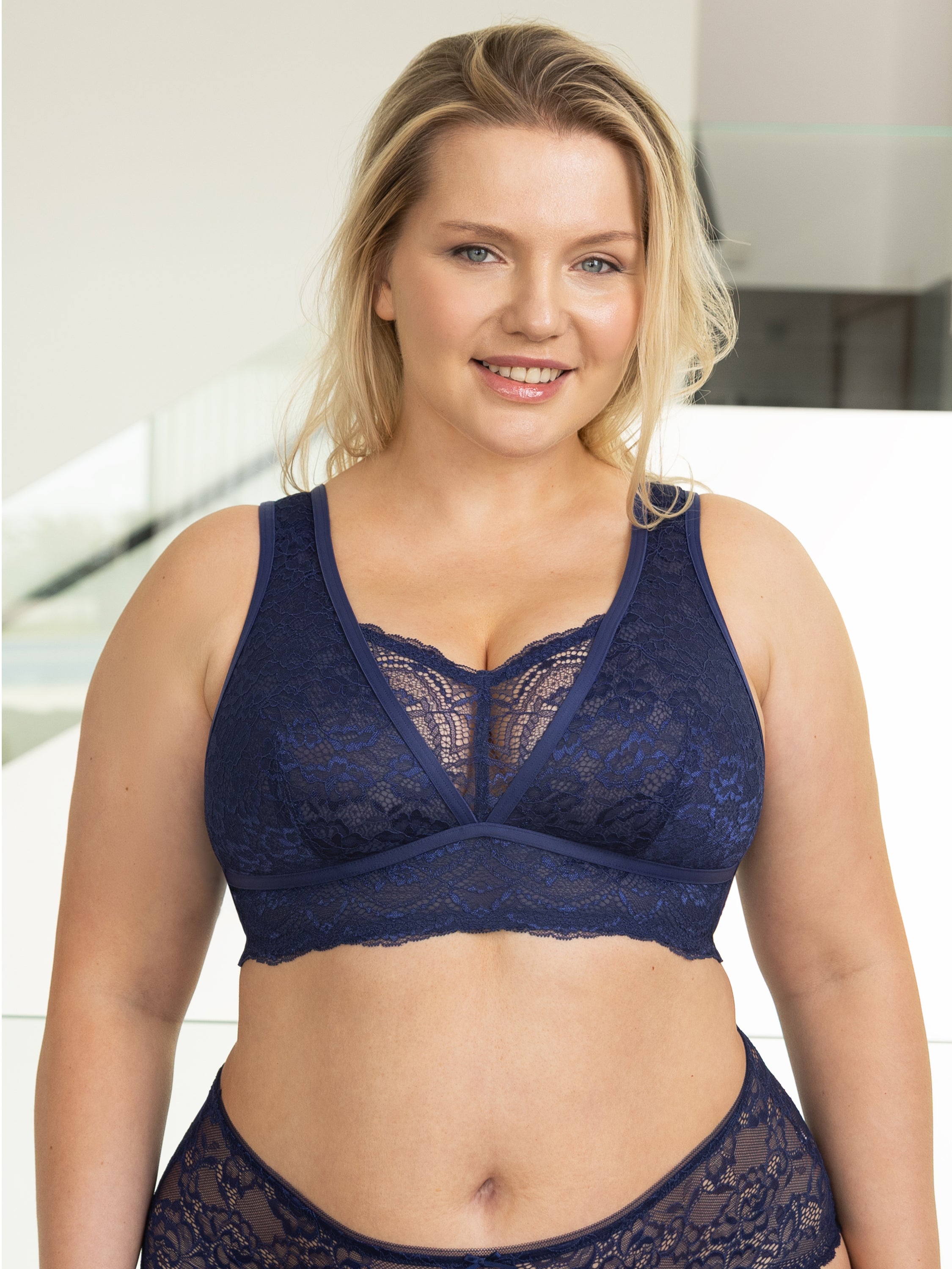 sugarshape-eliana-bralette-marine-dunkelblau-spitze image 2