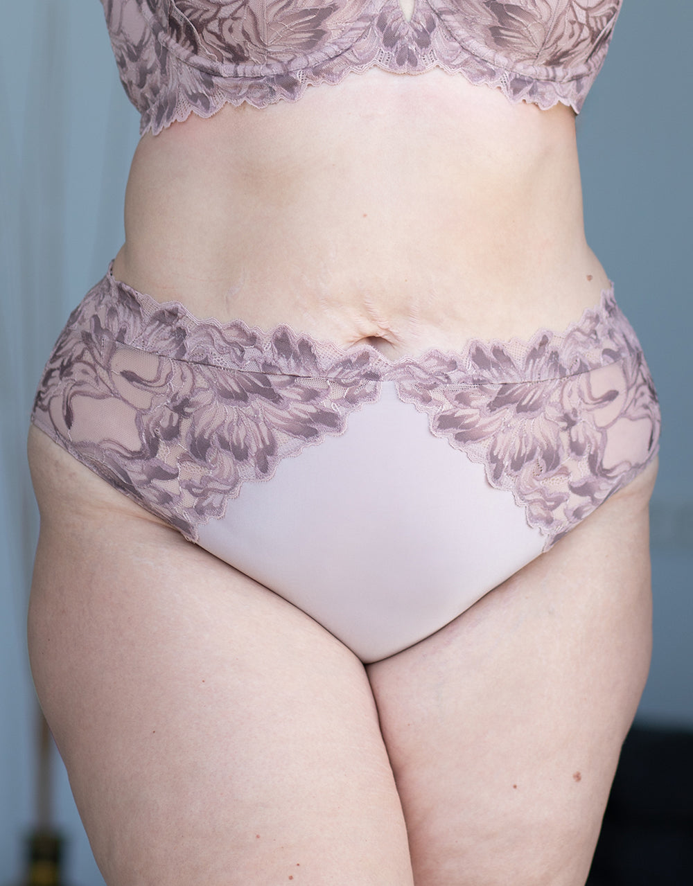 sugarshape-cha-cha-cha-high-panty-slip-nougat-spitze image 1