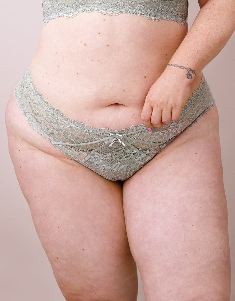 sugarshape-eliana-string-eliana-satin-string-grau-satin-look image 3