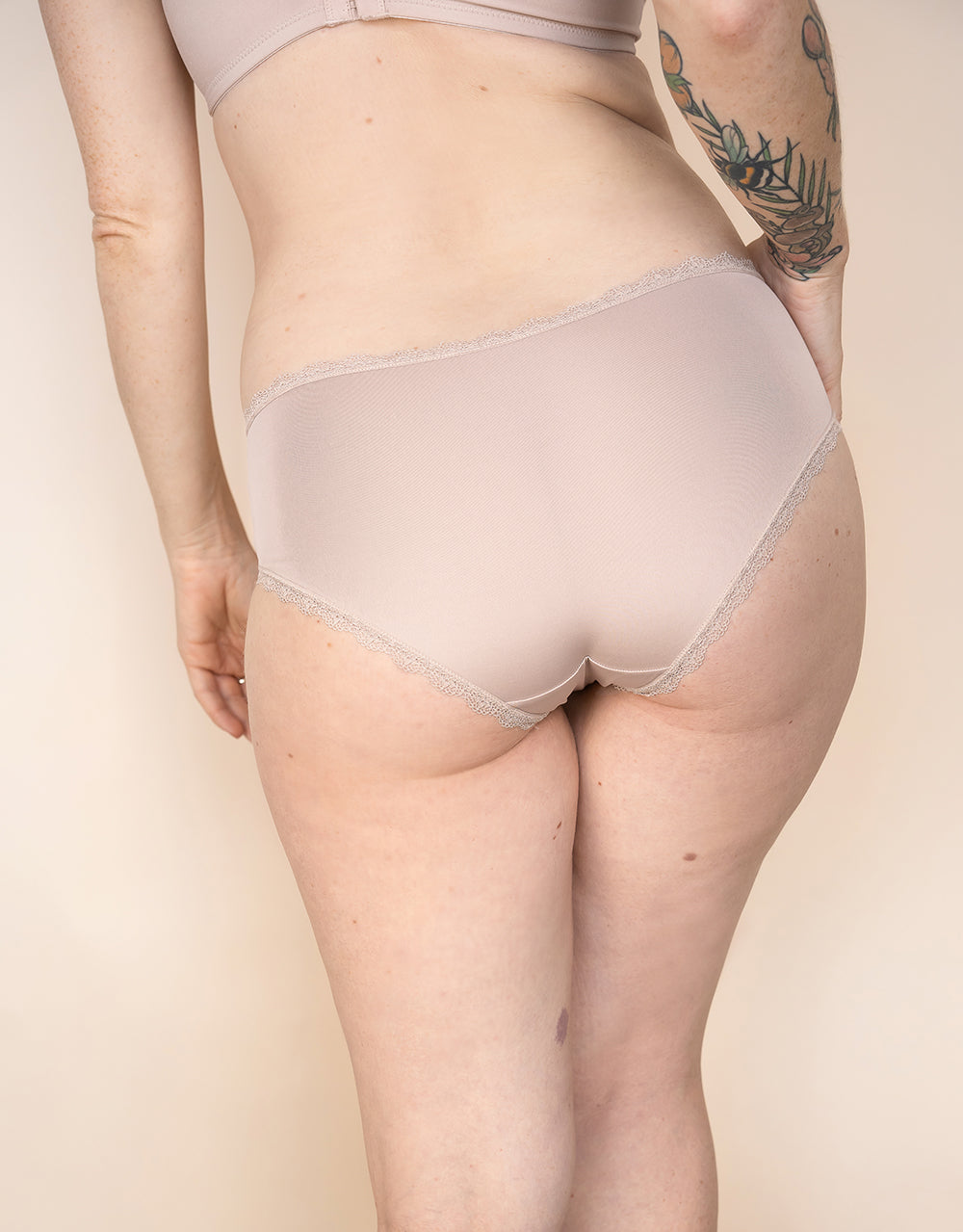 sugarshape-basic-panty-sand-slip-spitze-slip image 2