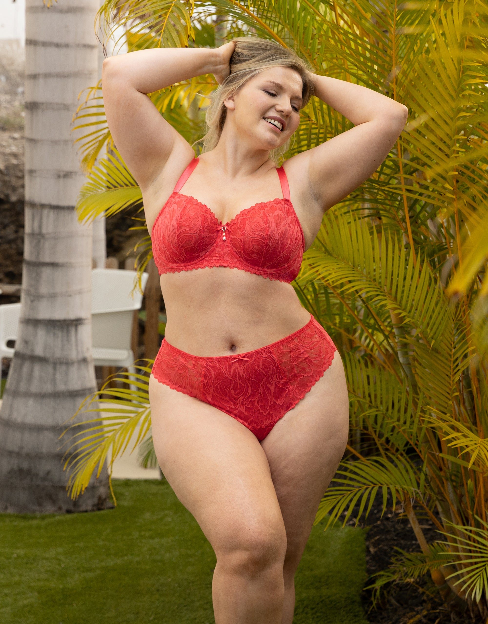 sugarshape-cariba-high-brazilian-hibiscus-slip-spitze image 4