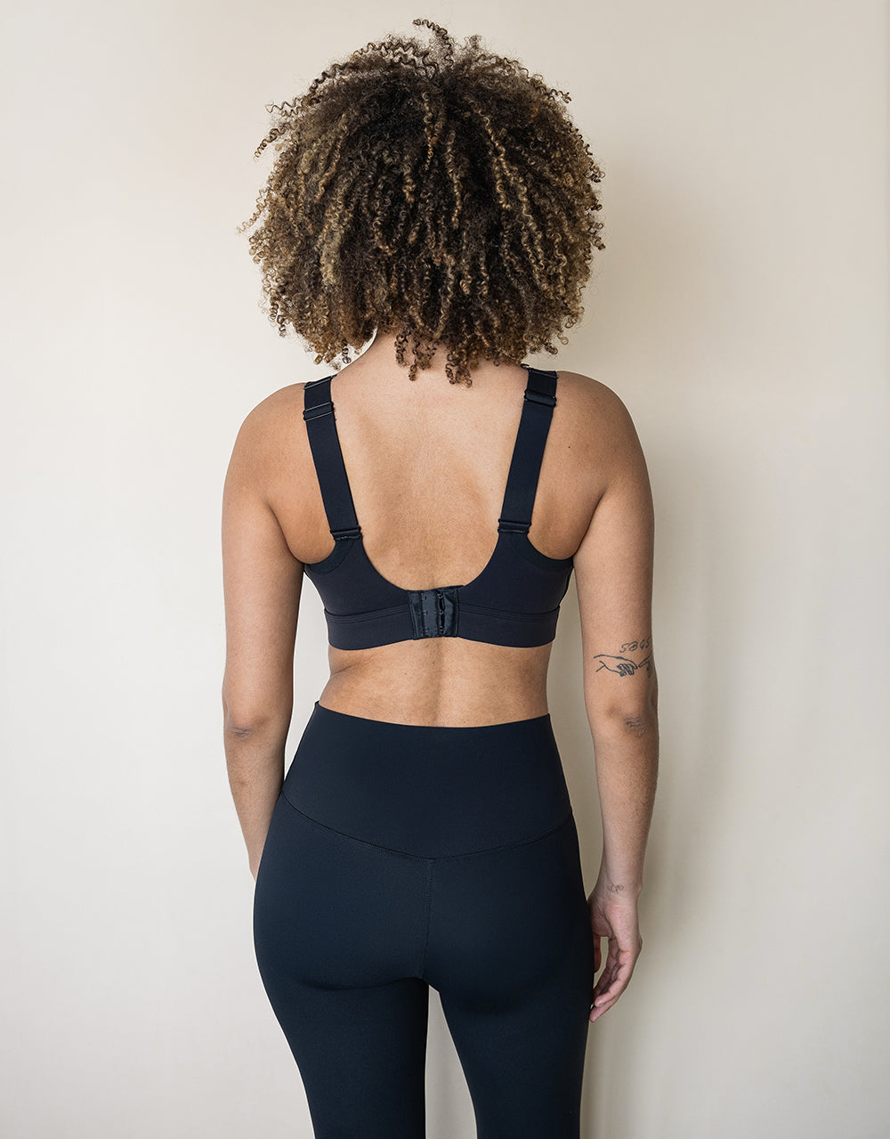 sugarshape-jive-sport-bh-racer-black-schwarz-halt image 5