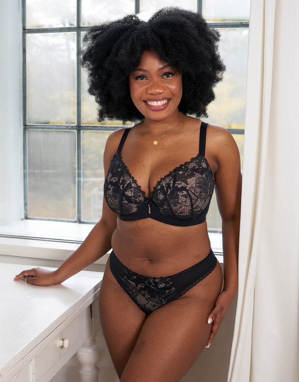 sugarshape-vienna-string-black-beige-spitze-floral image 6