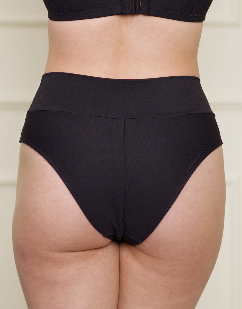 sugarshape-porto-bikini-high-waist-brazilian-black image 2