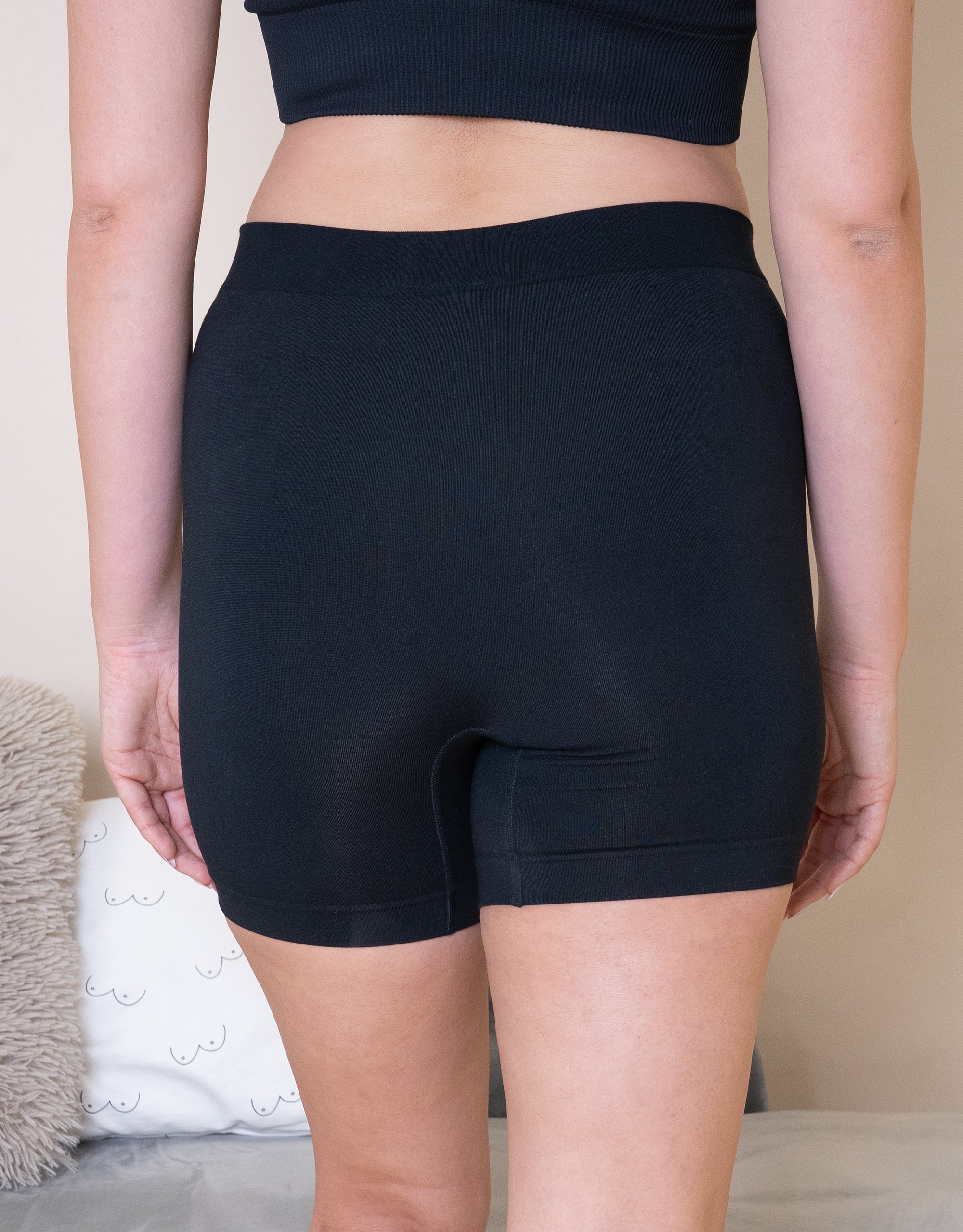 sugarshape-freeda-bamboo-high-waist-shorts-black-bambus image 2