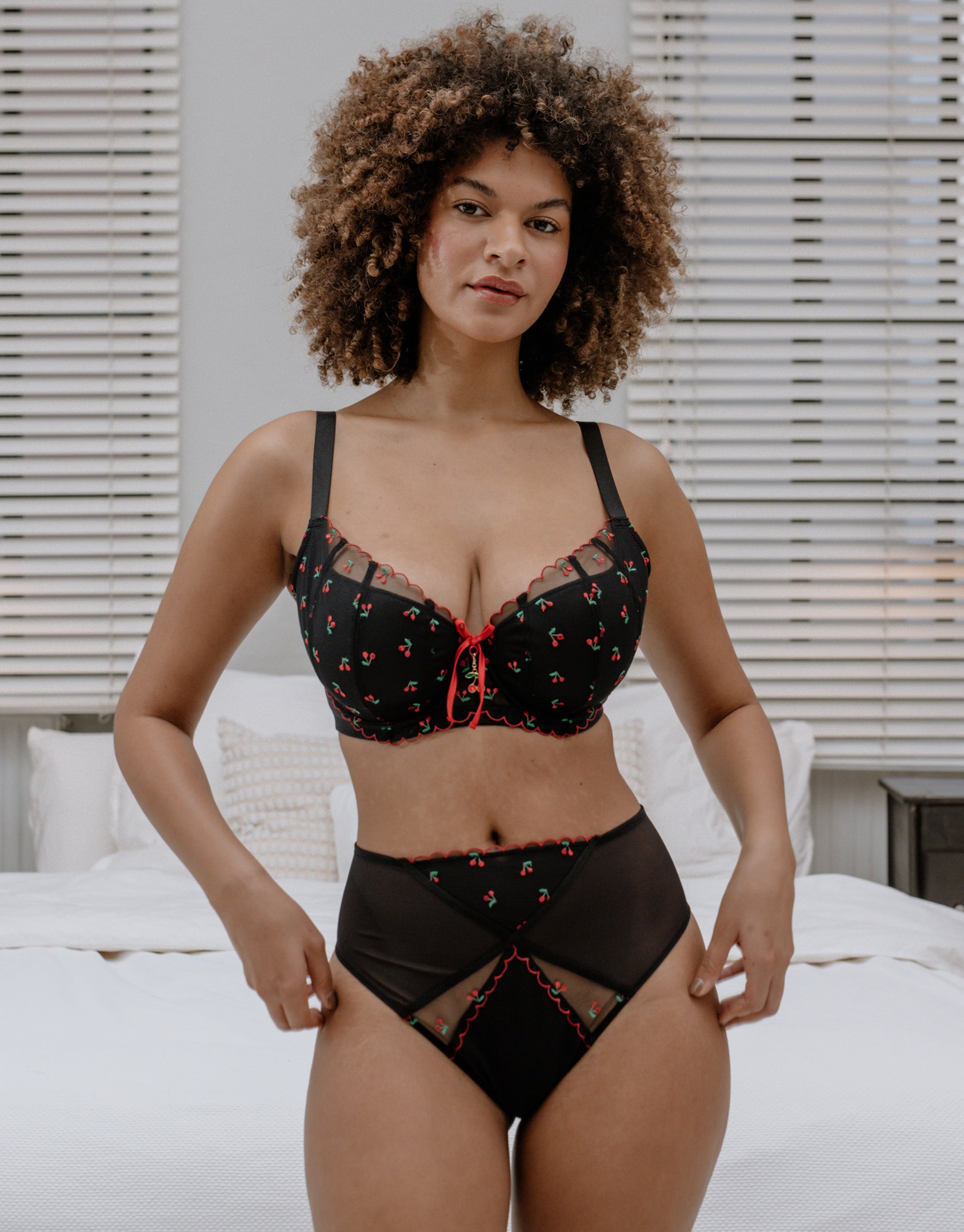 sugarshape-belle-high-waist-brazilian-black-cherry-kirschen image 3