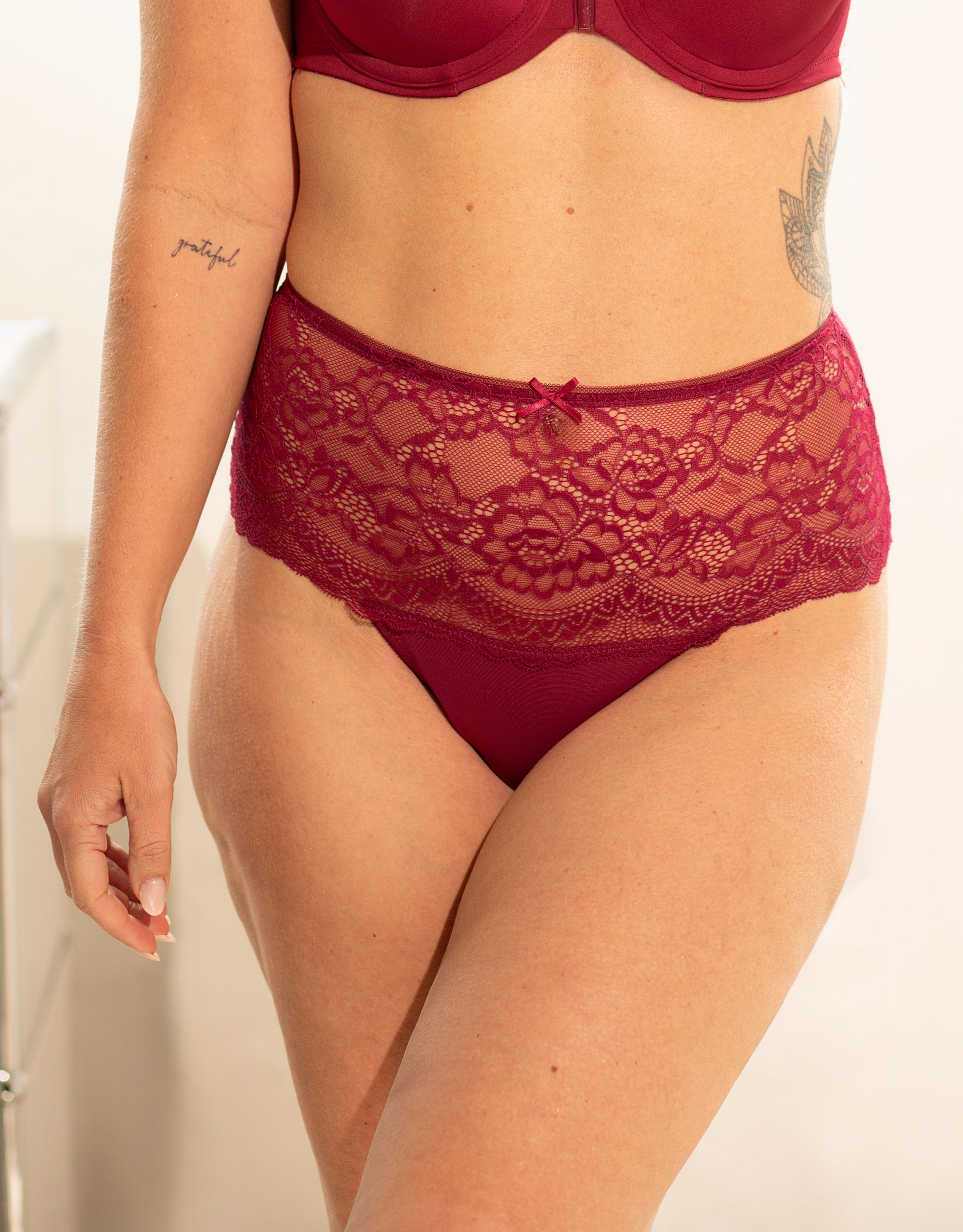 sugarshape-lace-basic-high-string-bordeaux-spitzentanga image 1